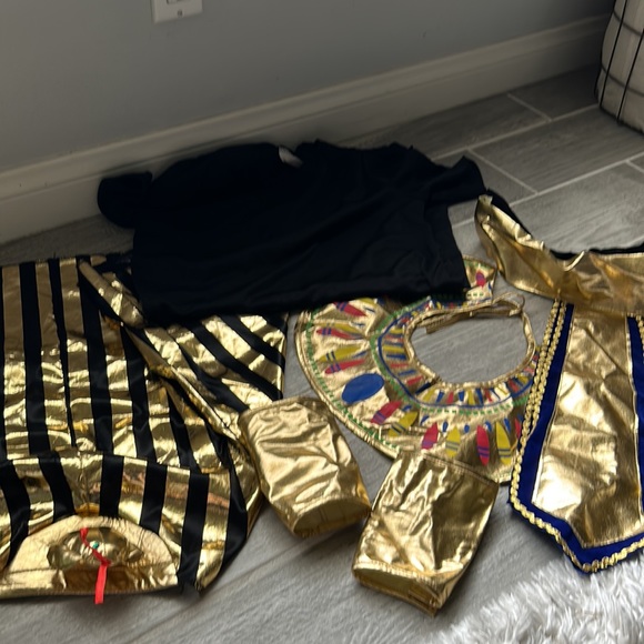 Kids Egyptian costume worn once comes with everything you see size 10 - Picture 2 of 4